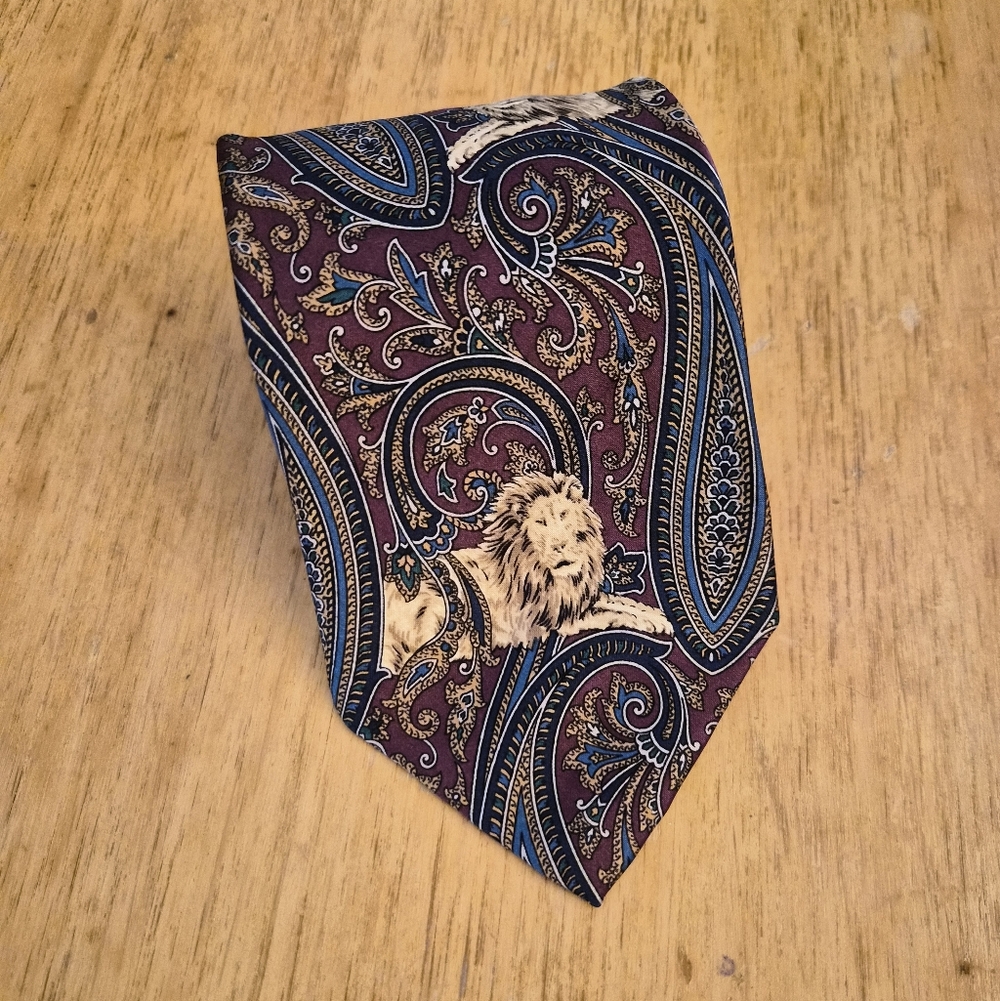 Anne Klein Mens 100% Italian SILK Paisley Tie in Purple and Blue